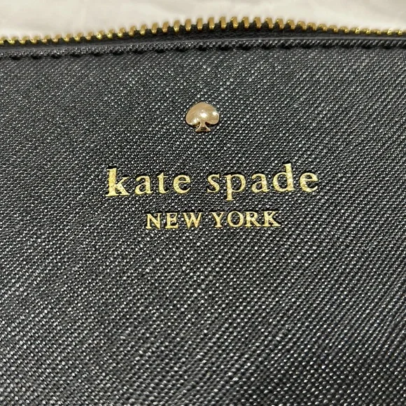 Kate Spade Wristlet - Picture 7 of 7